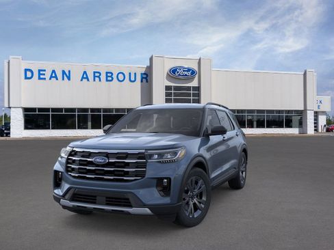 New 2026 Ford Explorer Active w/ Active Comfort Package AWD/4WD image 2