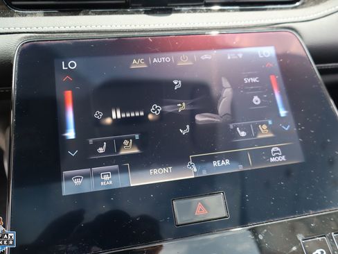 Used 2025 INFINITI QX80 Sensory AWD/4WD image 21