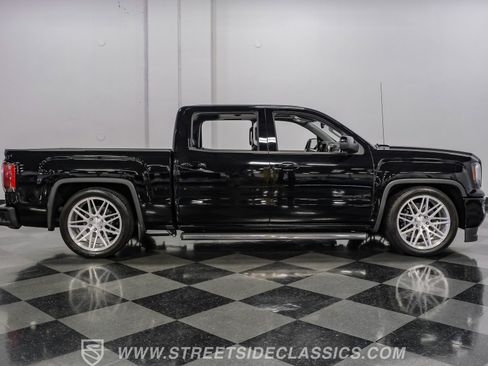 Used 2017 GMC Sierra 1500 Denali w/ Denali Ultimate Package AWD/4WD image 14