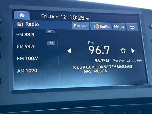 Certified 2025 Hyundai Elantra Sport image 18