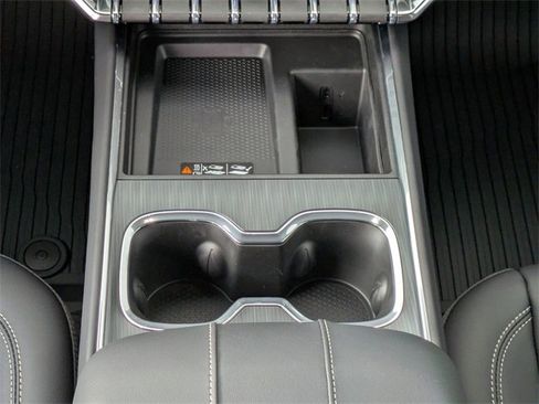 New 2026 GMC Acadia Elevation w/ Black Edition image 21