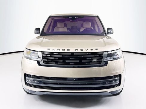Used 2023 Land Rover Range Rover SE AWD/4WD image 2