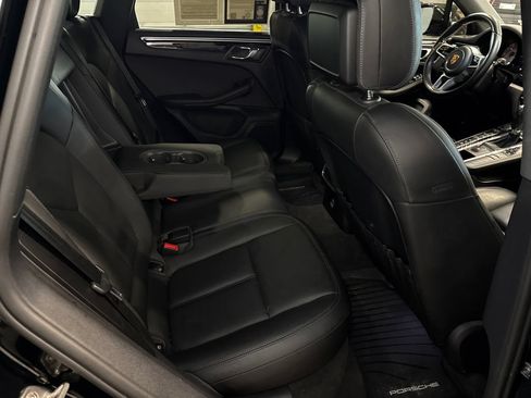 Used 2021 Porsche Macan S AWD/4WD image 14