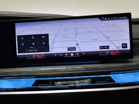 Certified 2023 BMW 760i xDrive w/ Executive Package image 15