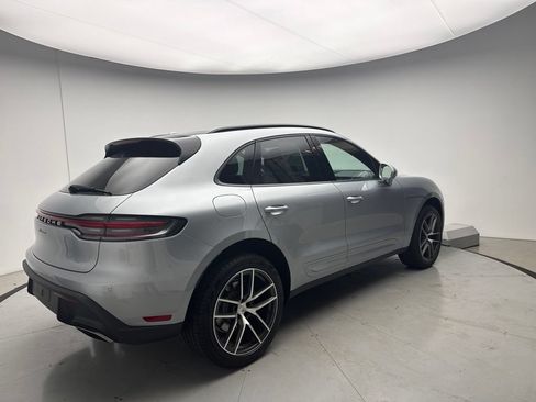 Certified 2026 Porsche Macan AWD/4WD image 22