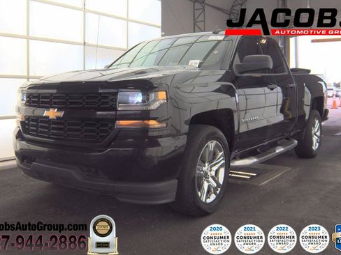 Used 2018 Chevrolet Silverado 1500 Custom w/ Custom Value Package RWD image 1