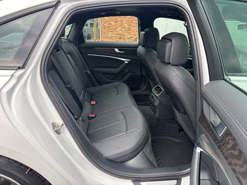 Used 2023 Audi A6 2.0T Premium w/ Convenience Package image 12