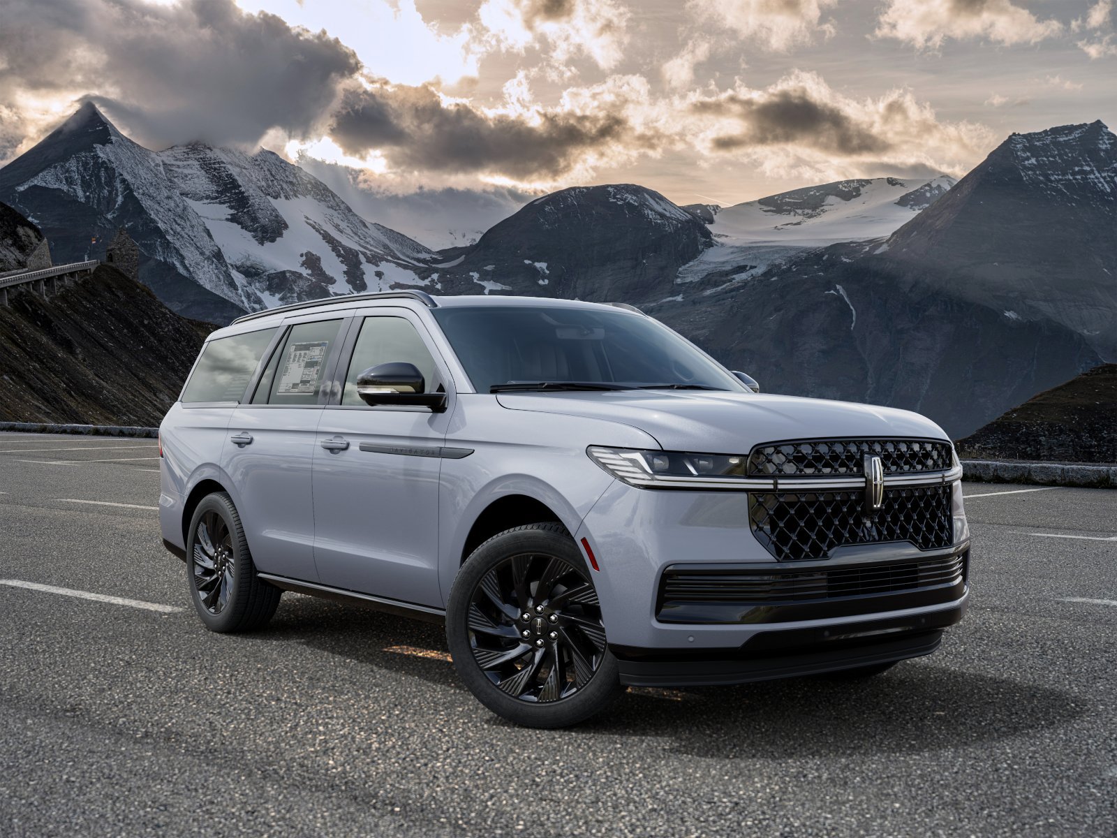 New 2027 Lincoln Navigator Reserve w/ Jet Appearance Package AWD/4WD image 7