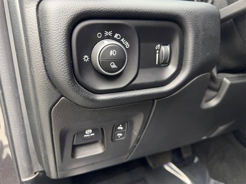 Used 2021 RAM 1500 Lone Star image 57