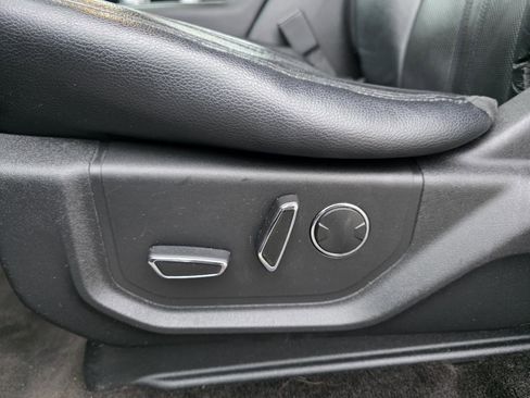 Used 2018 Ford Expedition Limited image 23