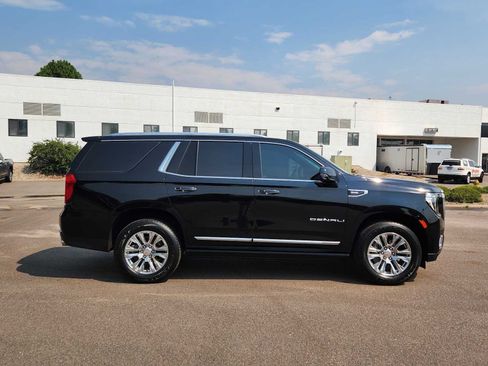 Used 2022 GMC Yukon Denali AWD/4WD image 2