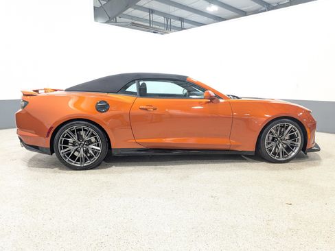 Used 2022 Chevrolet Camaro ZL1 image 3