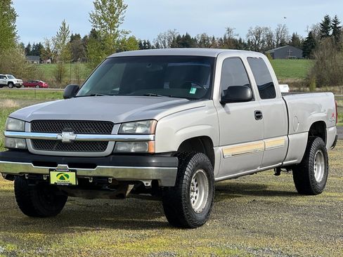 Used 2004 Chevrolet Silverado 1500 LS w/ Light Duty Power Package image 8