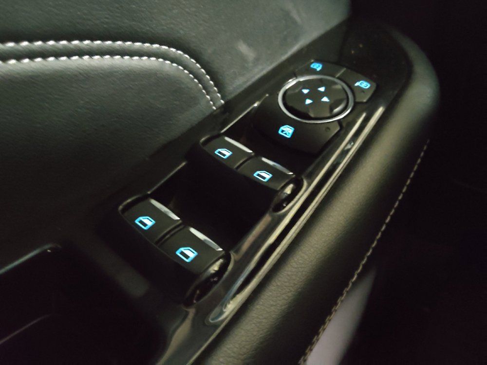 Used 2017 Ford Edge Titanium w/ Technology Package FWD image 27