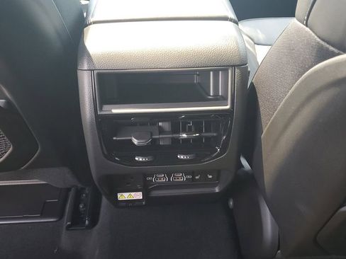 New 2025 Jeep Grand Cherokee Limited w/ Black Appearance Package image 13