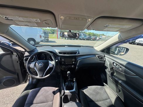Used 2015 Nissan Rogue S AWD/4WD image 13