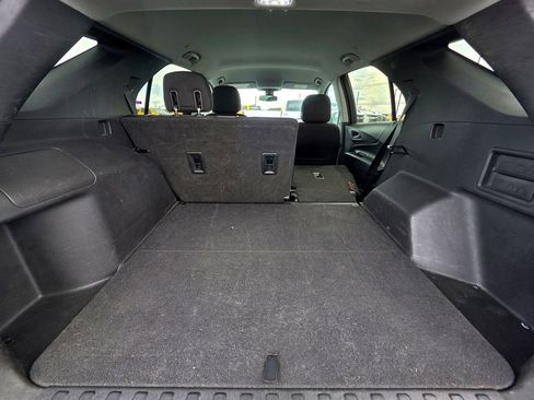 Used 2020 Chevrolet Equinox LT FWD image 8
