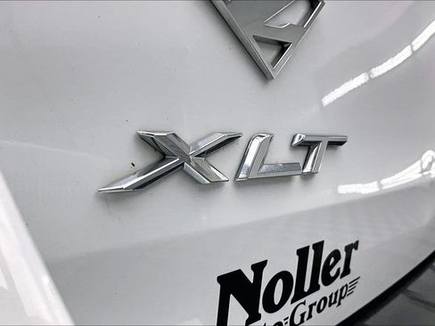 Certified 2020 Ford Explorer XLT w/ Comfort Package AWD/4WD image 8