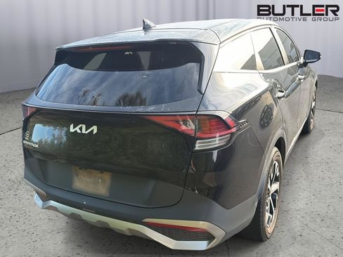 Used 2023 Kia Sportage EX FWD image 9