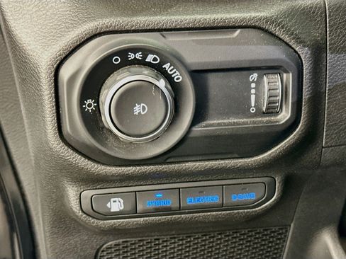 Used 2023 Jeep Wrangler Unlimited w/ Cold Weather Group AWD/4WD image 17