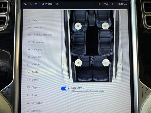 Used 2017 Tesla Model X 100D image 35