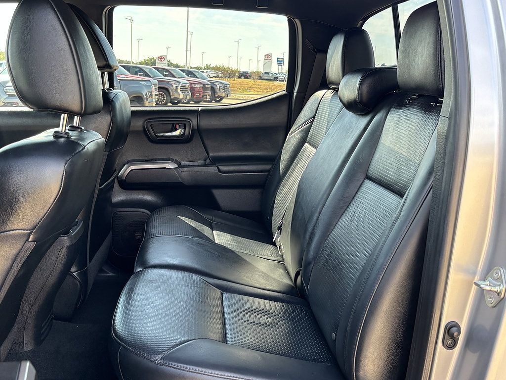 Used 2020 Toyota Tacoma Limited RWD image 17