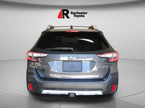 Used 2021 Subaru Outback Touring XT AWD/4WD image 3