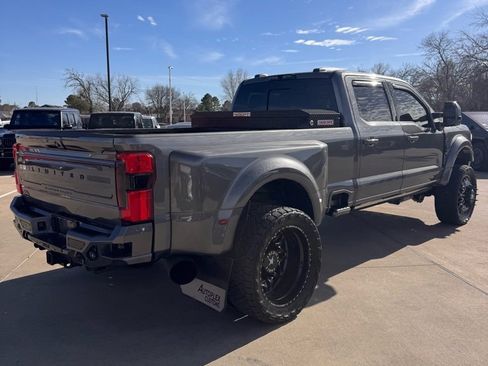 Used 2024 Ford F450 Limited image 8