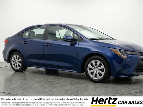 Used 2025 Toyota Corolla LE image 1