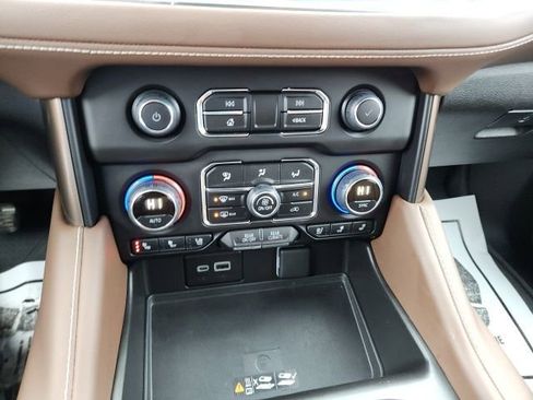 Certified 2024 Chevrolet Tahoe High Country AWD/4WD image 23