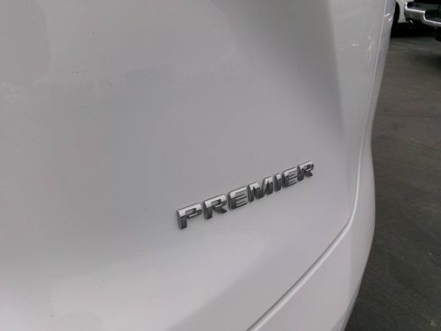Used 2019 Chevrolet Blazer Premier w/ Sun and Wheels Package AWD/4WD image 10
