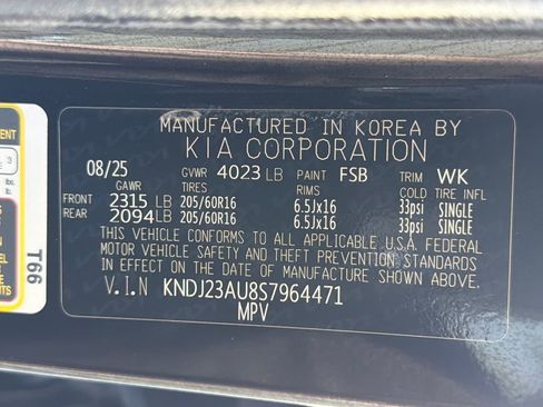Used 2025 Kia Soul LX FWD image 33