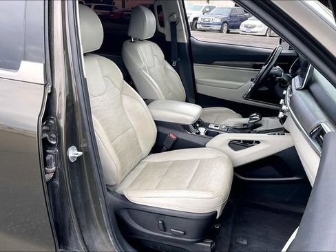 Used 2020 Kia Telluride SX w/ SX Prestige Package AWD/4WD image 7