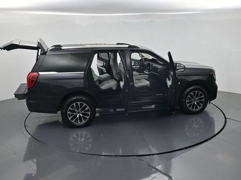 Certified 2025 Ford Expedition Platinum AWD/4WD image 52