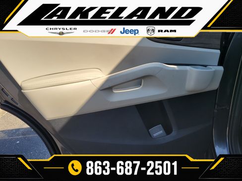 Used 2022 Kia Sorento S AWD/4WD image 10