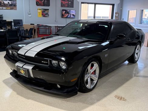 Used 2012 Dodge Challenger SRT8 w/ Premium Sound Group image 4