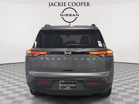 Used 2025 Nissan Pathfinder SV AWD/4WD image 6