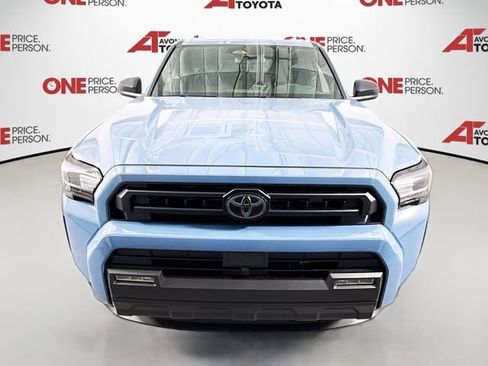 Certified 2026 Toyota 4Runner SR5 AWD/4WD image 2