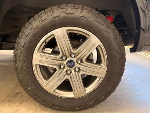 Used 2018 Ford F150 XLT w/ Equipment Group 301A Mid AWD/4WD image 13