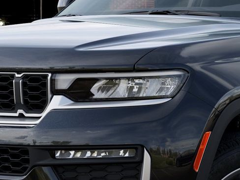 New 2026 Jeep Grand Cherokee Limited AWD/4WD image 10