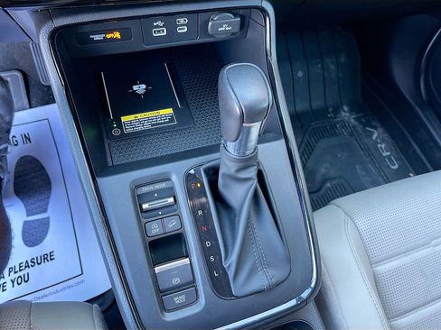 Used 2024 Honda CR-V EX-L image 16