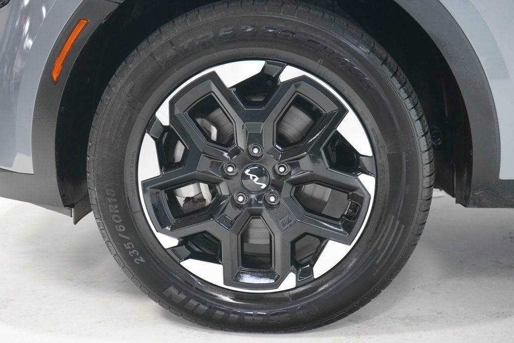 Used 2024 Kia Sorento S AWD/4WD image 13