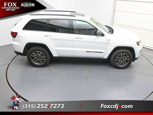 Used 2020 Jeep Grand Cherokee Trailhawk AWD/4WD image 35