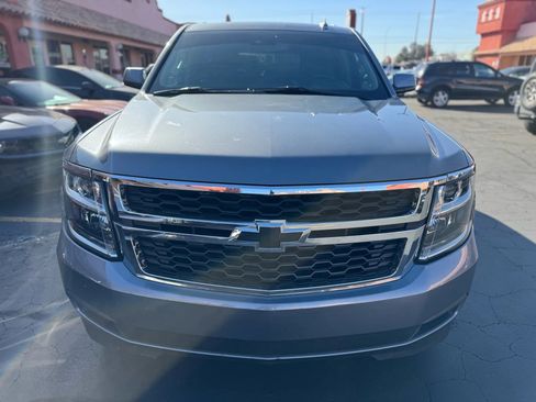 Used 2020 Chevrolet Suburban LT image 3