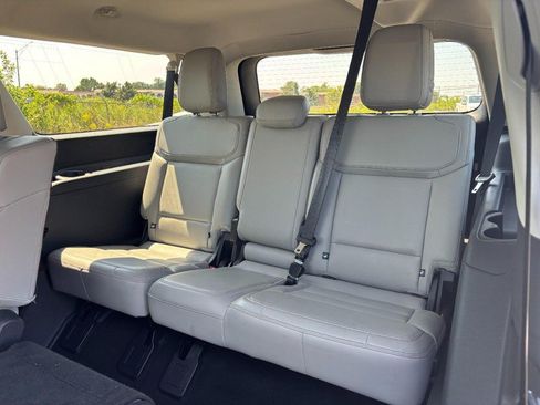 Used 2025 Ford Expedition Max Active AWD/4WD image 13