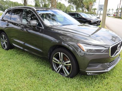 Certified 2021 Volvo XC60 T5 Momentum w/ Premium Package