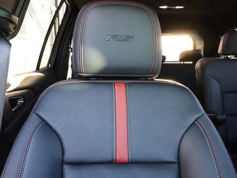 Used 2025 Chevrolet Traverse RS w/ LPO, Floor Liner Package image 31