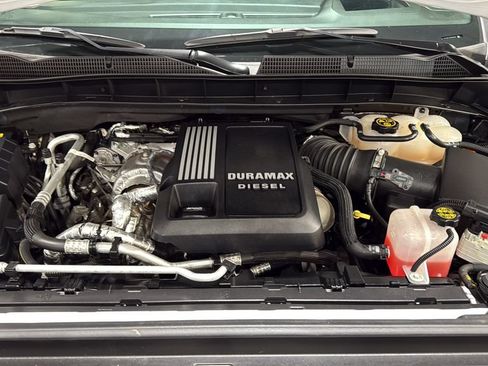 Used 2022 GMC Sierra 1500 AT4 w/ Technology Package AWD/4WD image 32