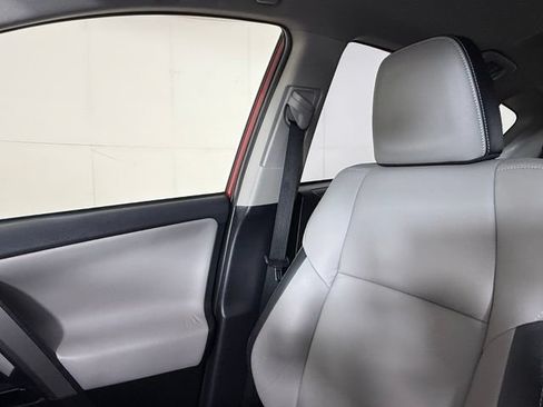 Used 2016 Toyota RAV4 Limited w/ Advanced Technology Package FWD image 19