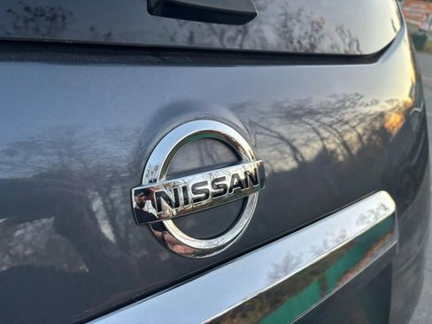 Used 2012 Nissan Pathfinder S image 12